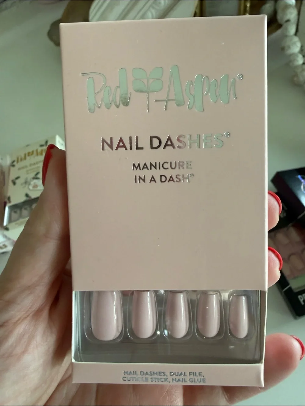 Red Aspen Nail Dashes Press-On Manicure in Nude Pink